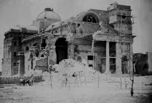 La chiesa Nostra Signora del Rosario e San Benito di Palermo dopo il bombardamento 